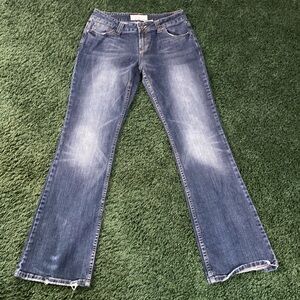 Maurices jeans